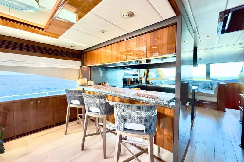 Slide: The Image of Luxurious Horizon E88 yacht interior with elegant bar and ocean view, 2011 model. - 64