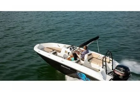 Slide: The Image of Bayliner 180EL 2022 - 4