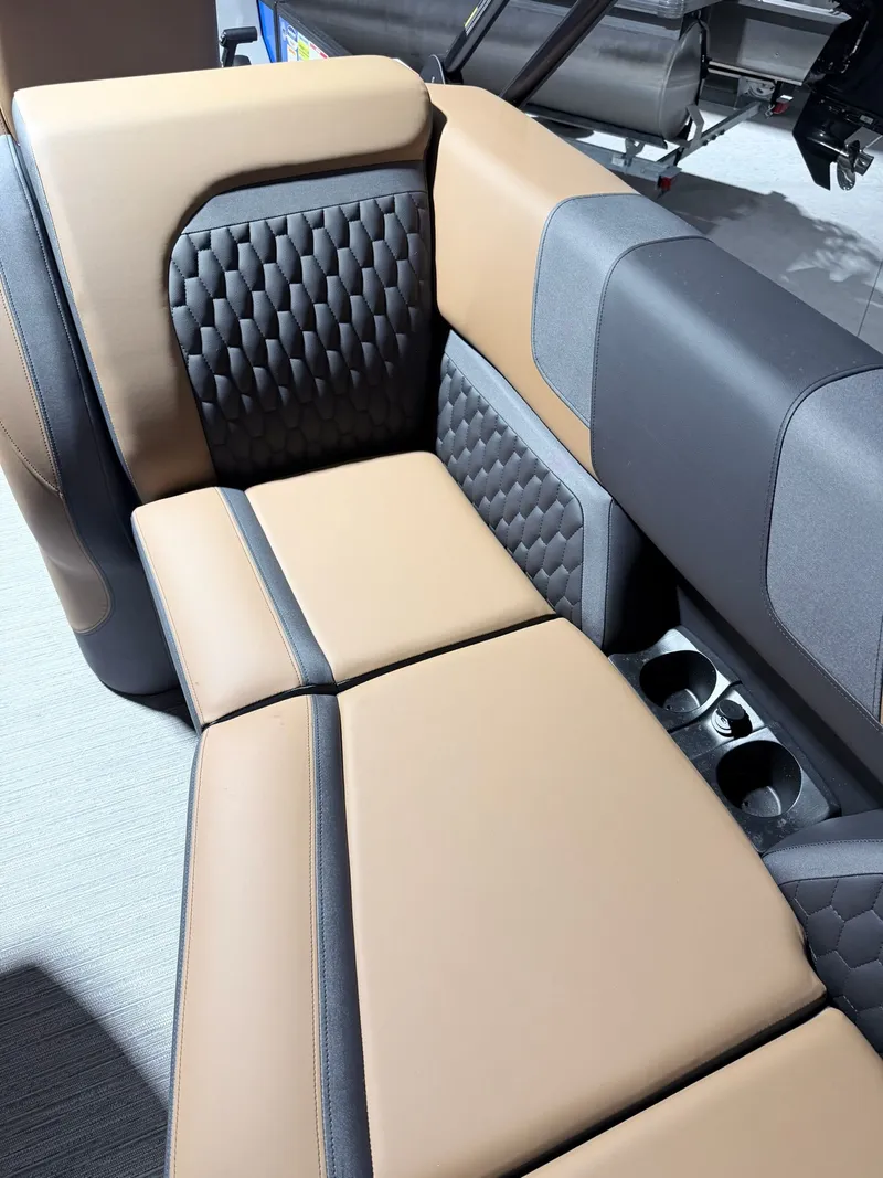 Slide: The Image of Luxurious seating in Sylvan L5 LZ DH 2026 boat. - 32