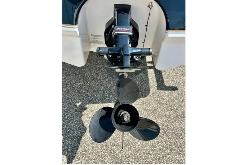 Slide: The Image of 2003 Chaparral 183 SS boat with MerCruiser Alpha One outdrive and propeller. - 7
