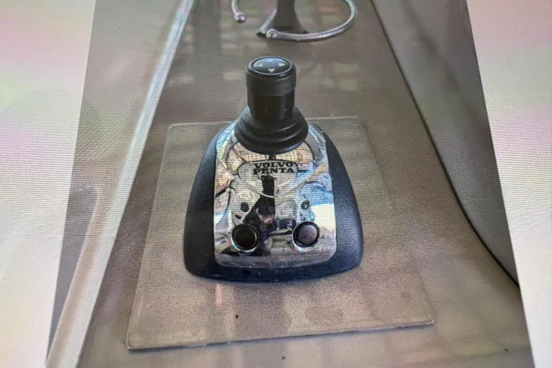 Slide: The Image of Volvo Penta joystick control on 2009 Chaparral Signature 350 boat. - 12