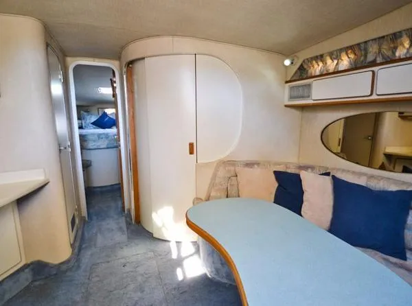 Slide: The Image of Sea Ray Express Cruiser 1994 - 1