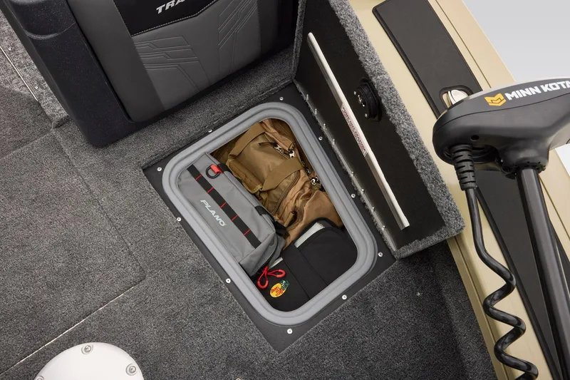 Slide: The Image of Tracker Targa V-18 Combo 2026 - 19