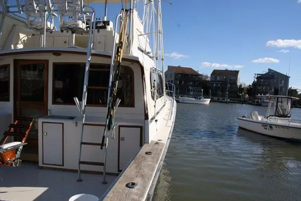 Slide: The Image of Egg Harbor 43 Sport Fisherman 1988 - 6