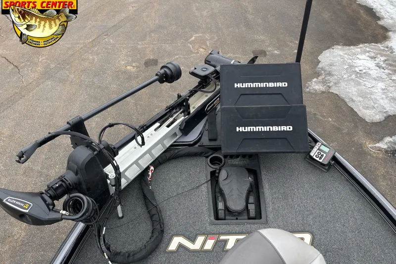 Slide: The Image of 2025 Nitro Z21 XL boat deck with Humminbird electronics and Minn Kota trolling motor. - 7