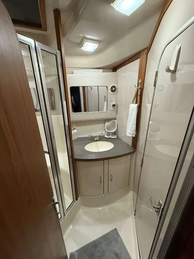 Slide: The Image of 1995 Luhrs Tournament 350 yacht bathroom interior. - 9