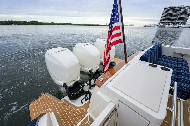 Slide: The Image of Hinckley 40X Renie Vie- Engines - 22