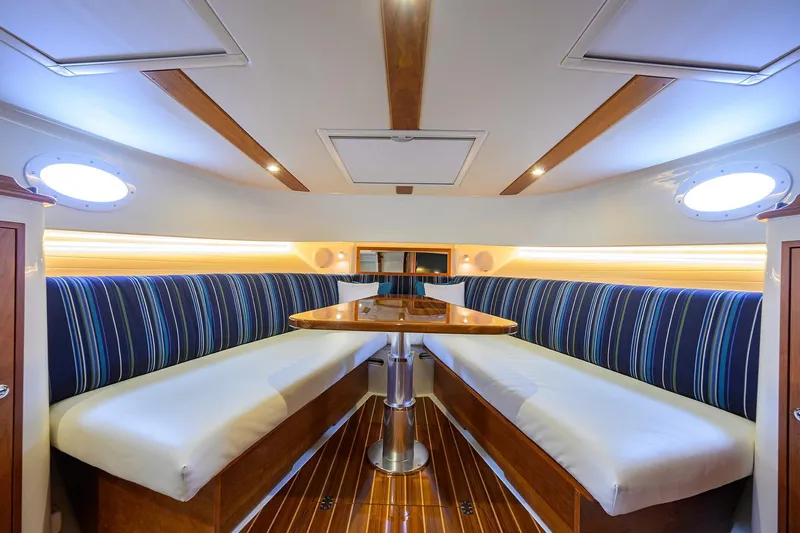 Slide: The Image of Hinckley 40X Renie Vie- Dinette - 50