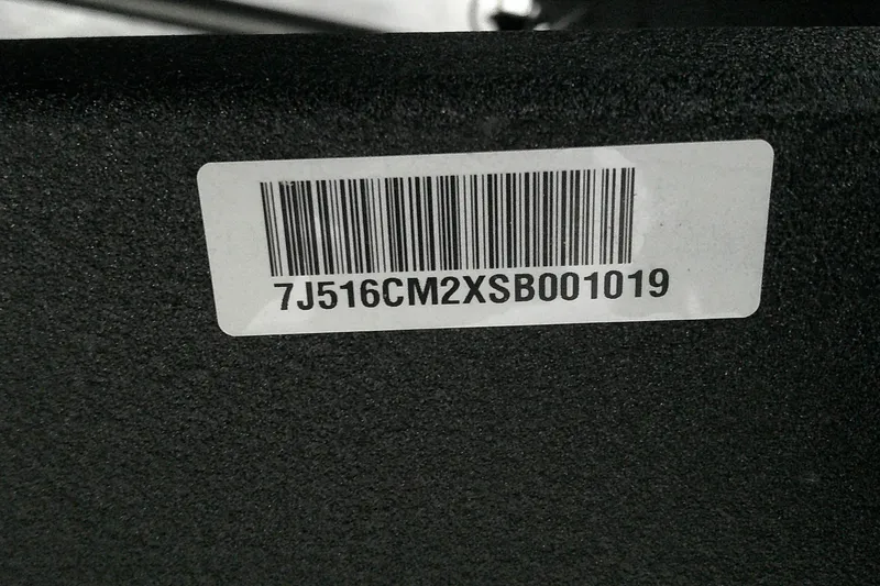 Slide: The Image of Barcode label on 2025 Nitro Z21 XL boat component. - 7