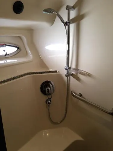 Slide: The Image of Sea Ray 580 Sedan Bridge 2007 - 8