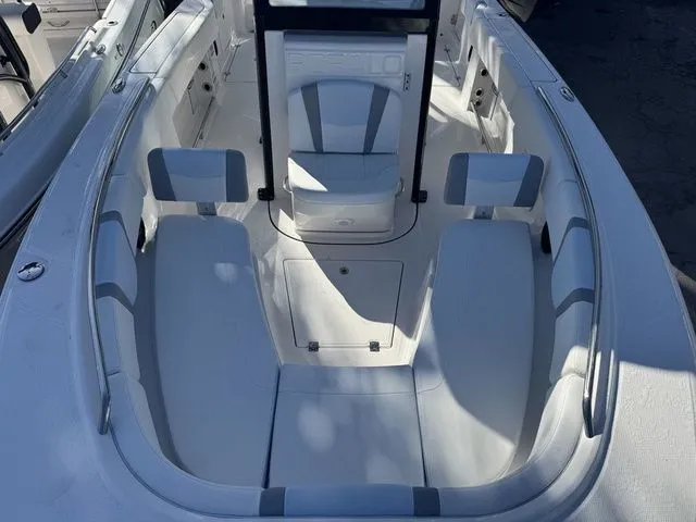 Slide: The Image of Robalo R250 Center Console 2026 - 27