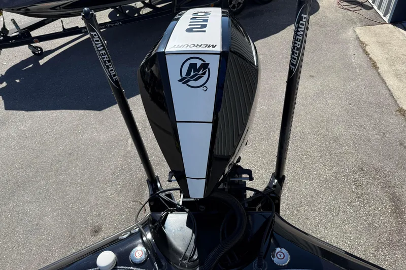 Slide: The Image of 2020 Blazer 625 Pro Elite boat with Mercury engine and Power-Pole anchors. - 5