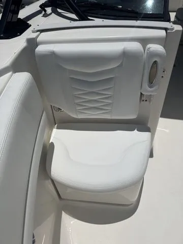 Slide: The Image of Robalo R317 Dual Console 2021 - 12