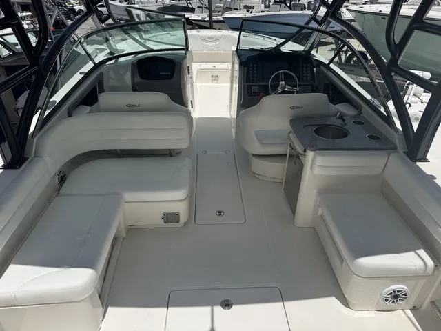 Slide: The Image of Robalo R317 Dual Console 2021 - 4