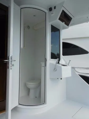 Slide: The Image of Buddy Davis 78 Sportfish 2000 - 5