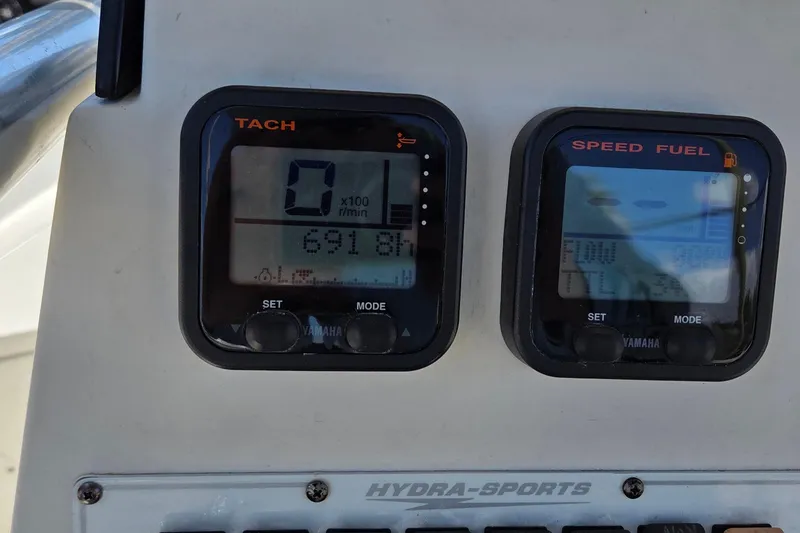 Slide: The Image of Hydra-Sports Bay Bolt 23 dashboard with Yamaha tachometer and speed fuel gauges, 2008 model. - 6