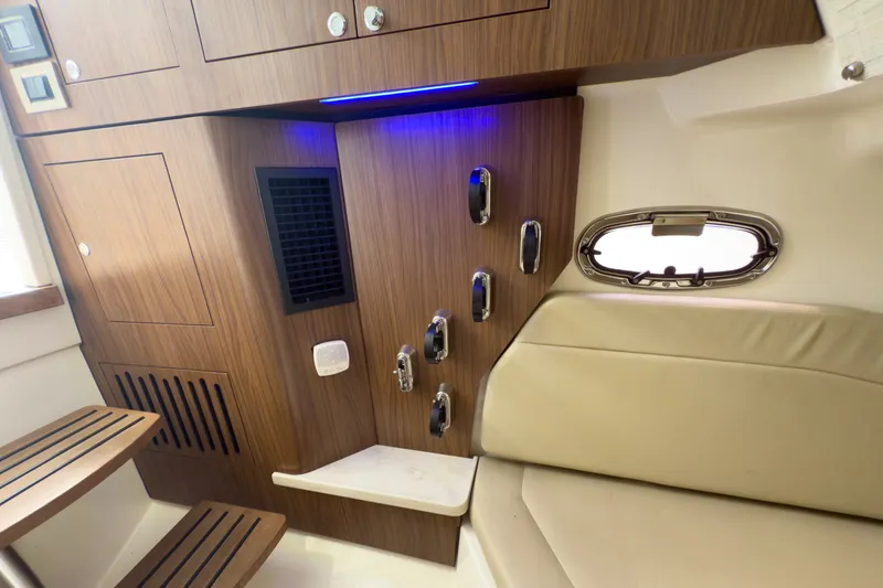 Slide: The Image of Boston Whaler 380 Outrage 2019 - 19