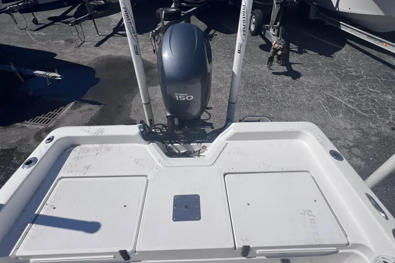 Slide: The Image of 2008 Skeeter ZX20 Bay boat with Yamaha 150 engine, viewed from the rear deck. - 12