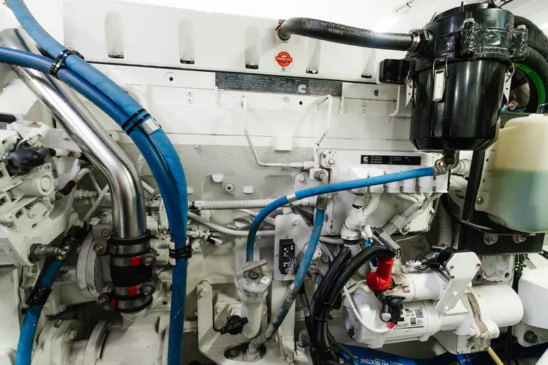 Slide: The Image of Cummins QSM11 715HP - 31