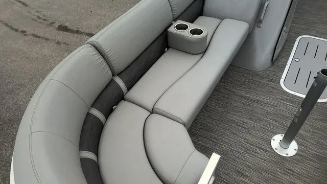 Slide: The Image of Bennington 24 SSRX 2022 - 8