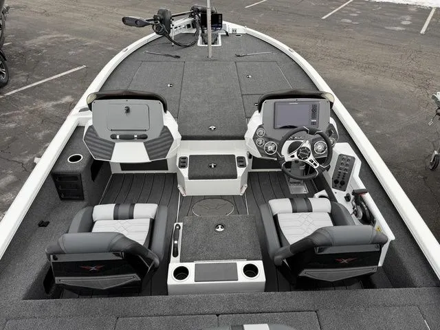 Slide: The Image of Vexus AVX2100 2026 - 4