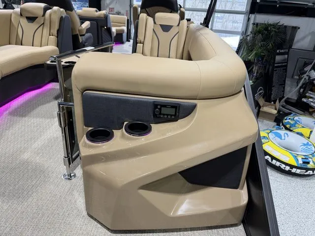 Slide: The Image of Evotti 723 QL 2026 - 13