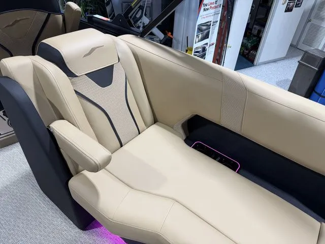 Slide: The Image of Evotti 723 QL 2026 - 17