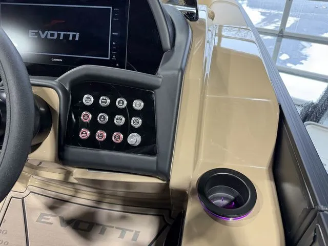 Slide: The Image of Evotti 723 QL 2026 - 21