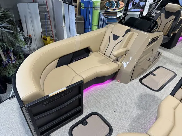 Slide: The Image of Evotti 723 QL 2026 - 5