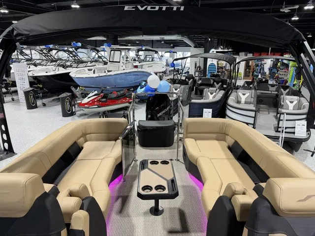 Slide: The Image of Evotti 723 QL 2026 - 9