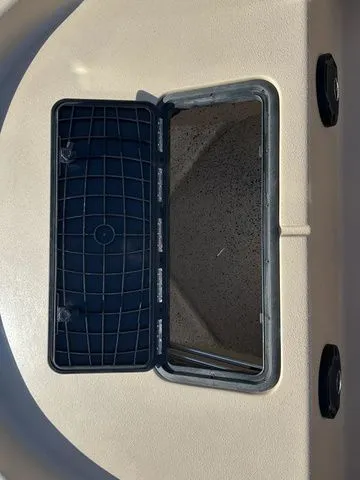 Slide: The Image of Carolina E18JVX CC 2026 - 6