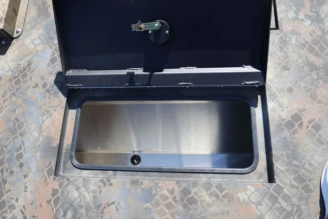 Slide: The Image of Excel 1860 Shallow Water F4 CC 2026 - 10