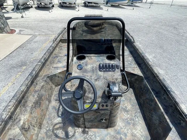 Slide: The Image of Excel 1860 Shallow Water F4 CC 2026 - 12