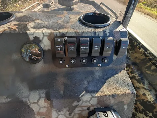 Slide: The Image of Excel 1860 Shallow Water F4 CC 2026 - 4