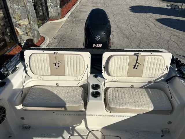 Slide: The Image of Carolina 19UE 2016 - 7