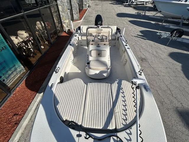 Slide: The Image of Carolina 19UE 2016 - 8