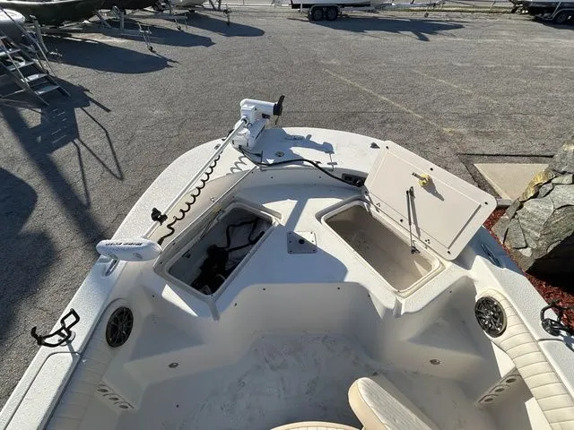 Slide: The Image of Carolina 19UE 2016 - 9