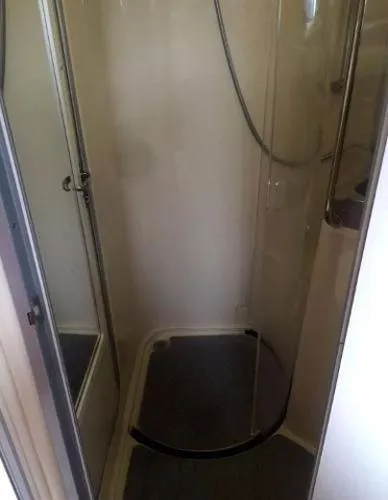 Slide: The Image of Larson Express Cruiser 2007 - 9