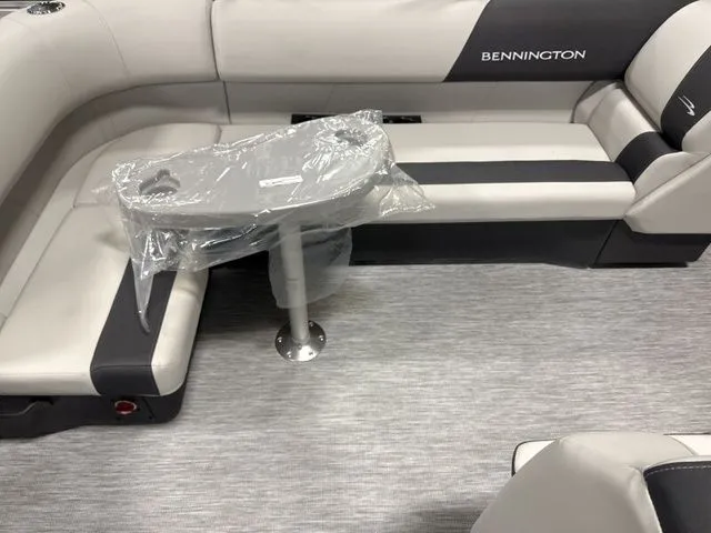 Slide: The Image of Bennington 20 SL 2026 - 8