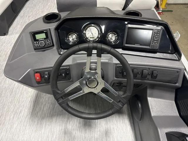 Slide: The Image of Bennington 20 SL 2026 - 9