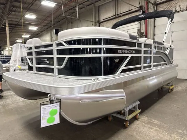 Slide: The Image of Bennington 20 SL 2026 - 3