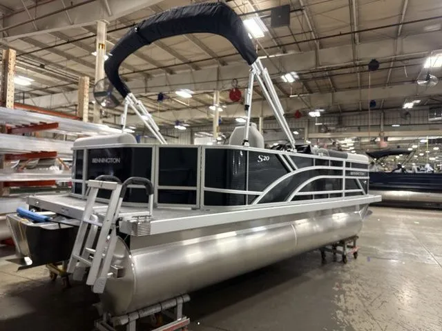 Slide: The Image of Bennington 20 SL 2026 - 7