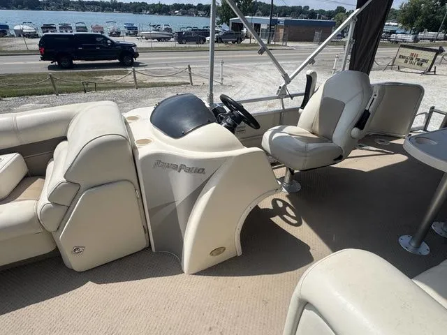 Slide: The Image of Aqua 220 RE 2005 - 13