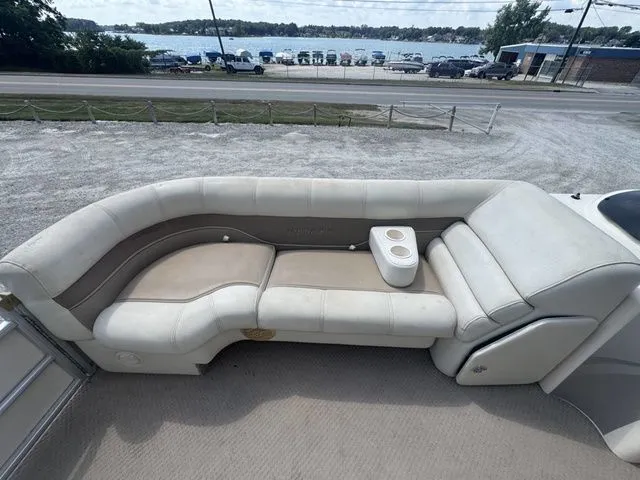 Slide: The Image of Aqua 220 RE 2005 - 7