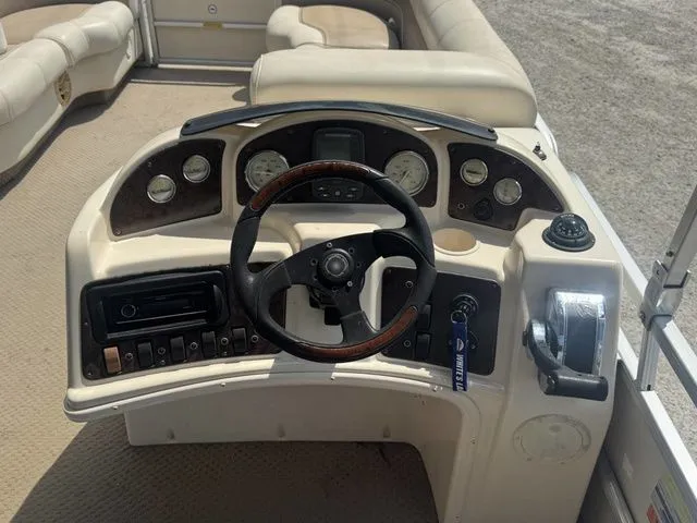 Slide: The Image of Godfrey 220 RE 2005 - 14