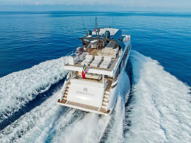 Slide: The Image of Azimut Fly 53 2023 - 108