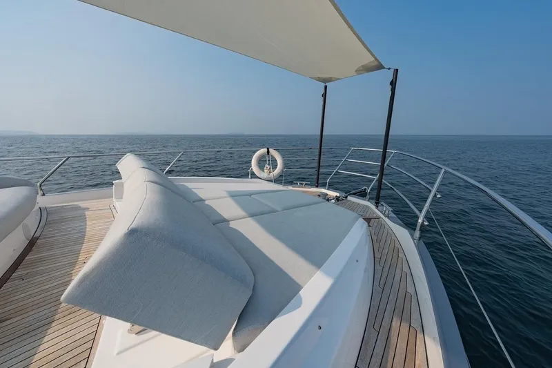 Slide: The Image of Azimut Fly 53 2023 - 52