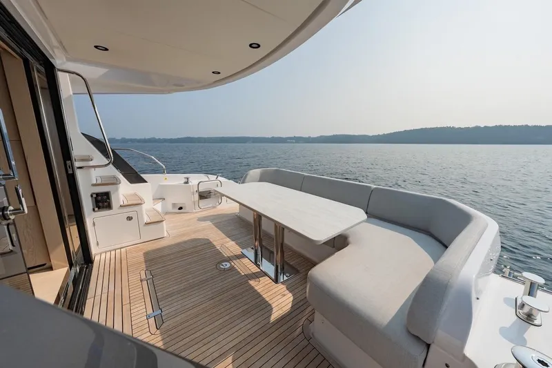 Slide: The Image of Azimut Fly 53 2023 - 57