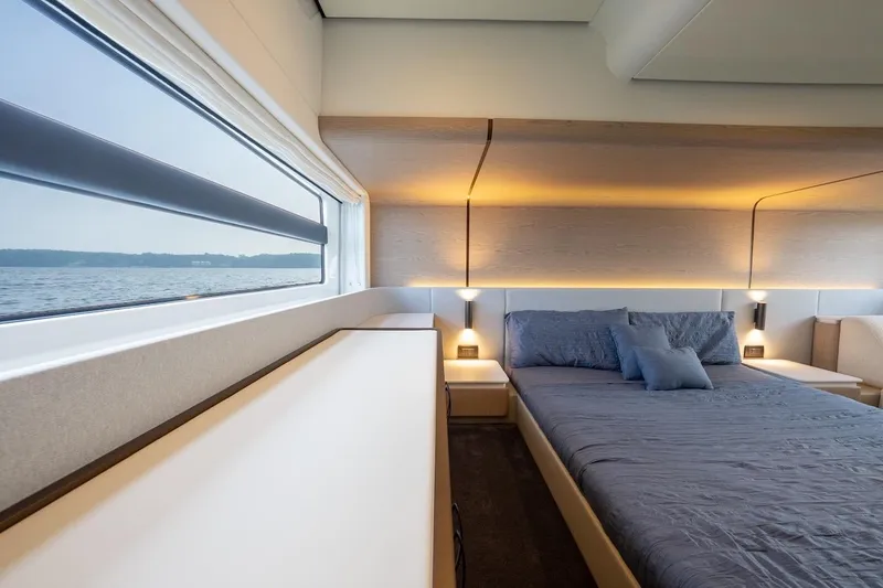 Slide: The Image of Azimut Fly 53 2023 - 78