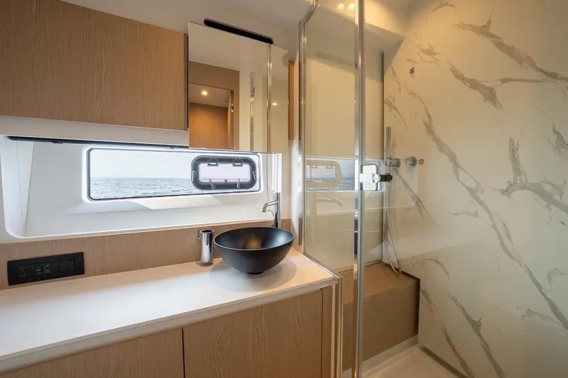 Slide: The Image of Azimut Fly 53 2023 - 85